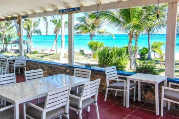 the-andros-vacation-home-is-conveniently-situated-in-close-proximity-to-makers-air-offering-daily-flights-to-the-bahamas